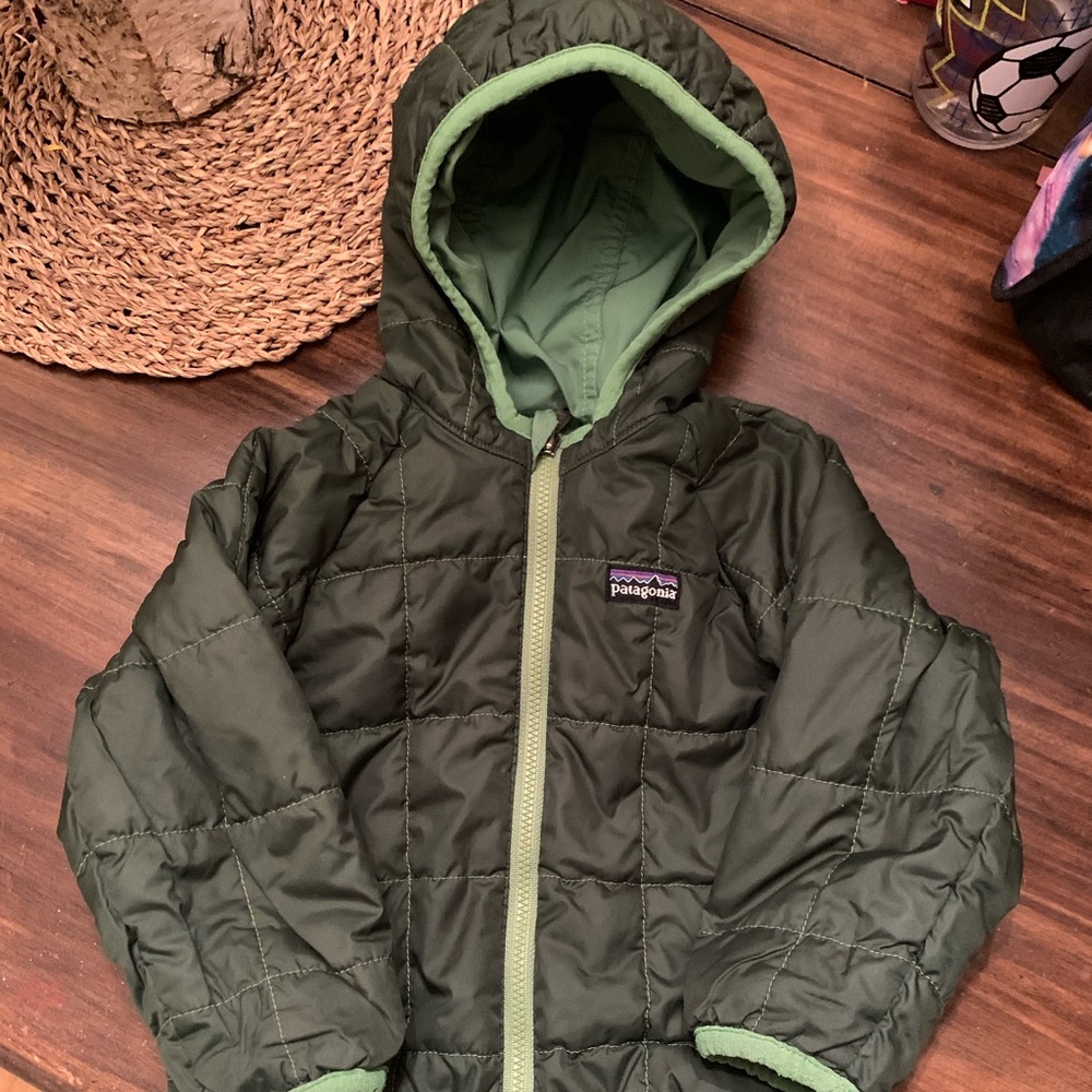 Patagonia 2t stuffed jacket